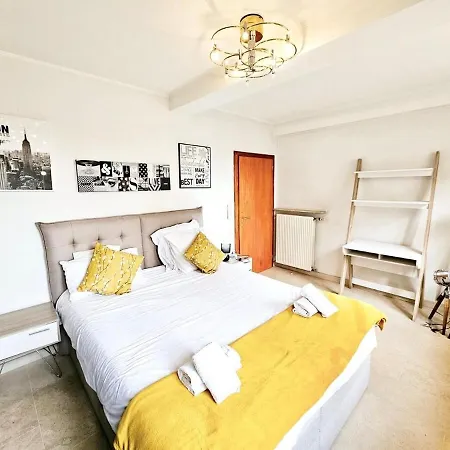 Easy Living 1br Near Station *