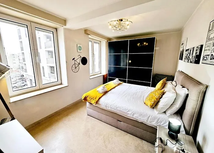 Easy Living 1br Near Station Appartement *